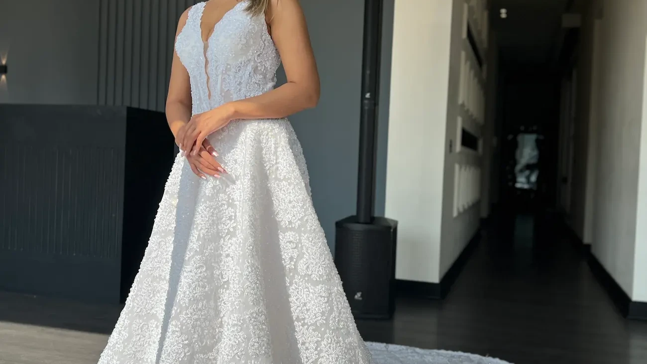 Wedding Dresses for a Pear-Shaped Body: How to Create a More Balanced Silhouette image